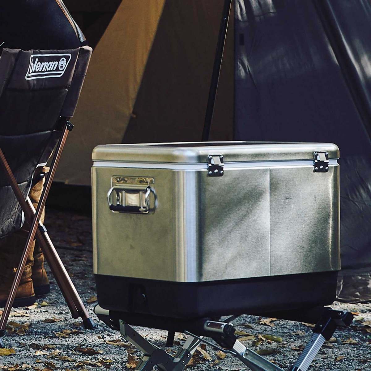COLEMAN COOLER STAND